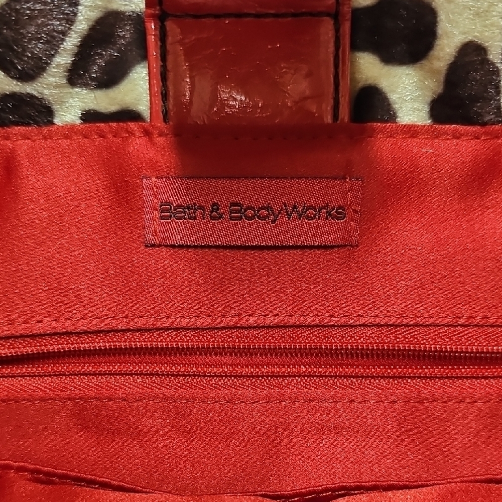 Vintage Bath & Body Works Leopard Tote with Red Trim And Red Satin Lining - Picture 2 of 15